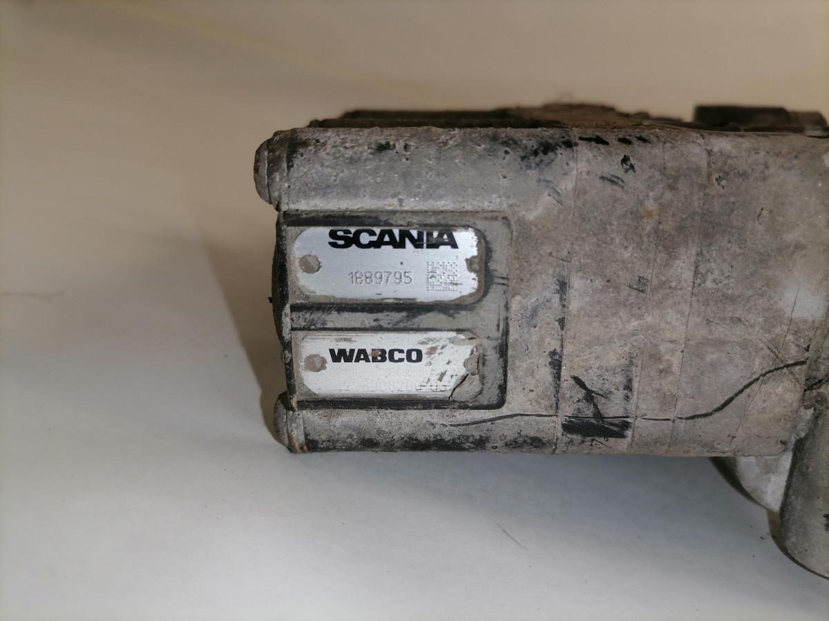 Scania Air suspension control valve, ECAS 1889795 - Válvula de freno para Camión: foto 5 Scania Air suspension control valve, ECAS 1889795 - Válvula de freno para Camión: foto 5