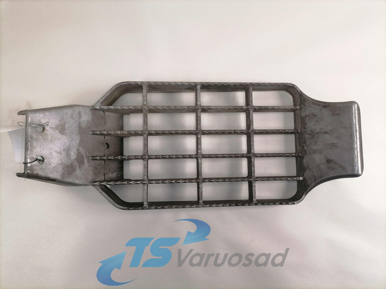 Scania Astmelaua aste 300768 - Peldaño para Camión: foto 2 Scania Astmelaua aste 300768 - Peldaño para Camión: foto 2