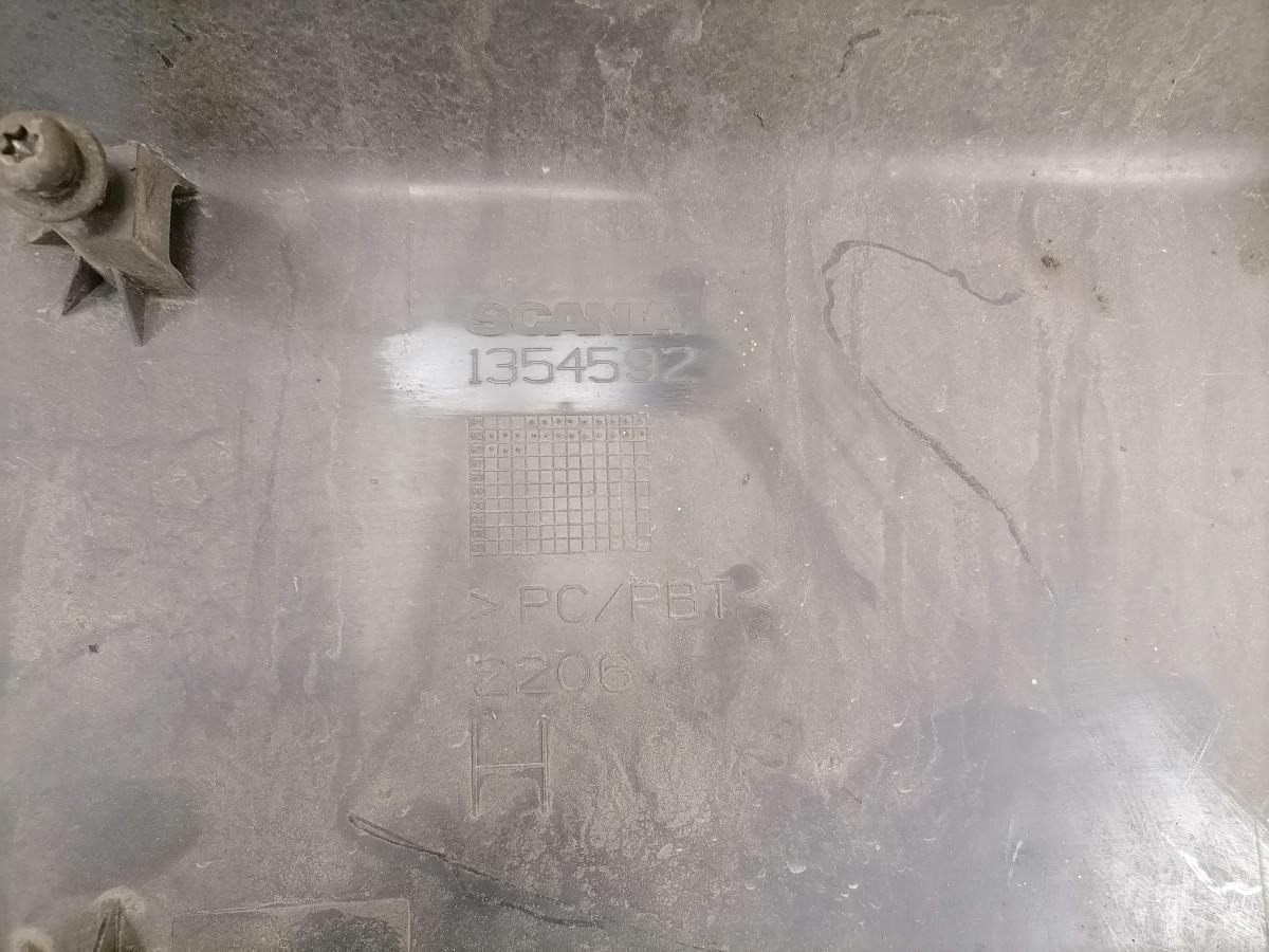 Scania Astmelaua plastik kate, ülemine parem 1354592 - Peldaño para Camión: foto 4 Scania Astmelaua plastik kate, ülemine parem 1354592 - Peldaño para Camión: foto 4
