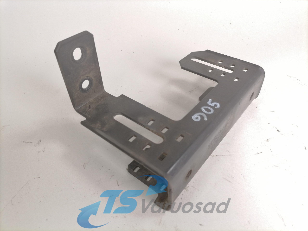 Scania Bracket 1747536 - Bastidor/ Chasis para Camión: foto 1 Scania Bracket 1747536 - Bastidor/ Chasis para Camión: foto 1