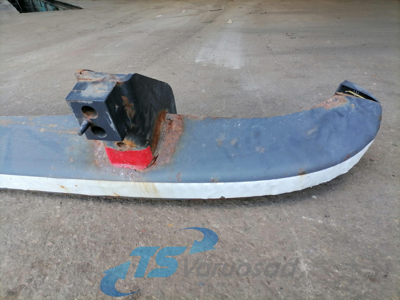 Scania Bumper 1853837 - Parachoques para Camión: foto 4 Scania Bumper 1853837 - Parachoques para Camión: foto 4