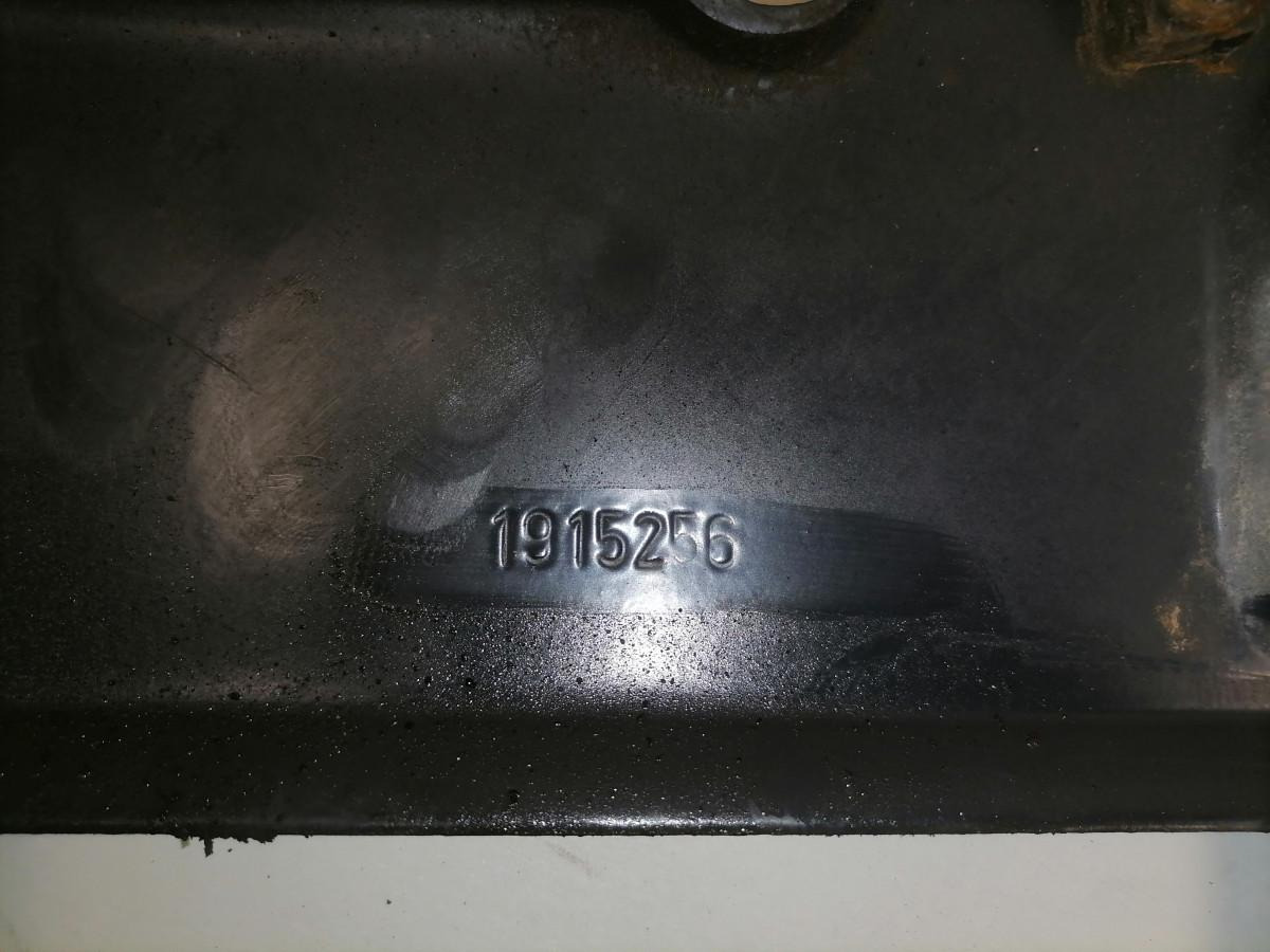 Scania Bumper bracket 1915256 - Parachoques para Camión: foto 4 Scania Bumper bracket 1915256 - Parachoques para Camión: foto 4