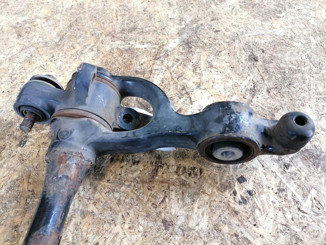 Scania Cab anti-roll bar 1885873 - Suspensión de cabina para Camión: foto 4 Scania Cab anti-roll bar 1885873 - Suspensión de cabina para Camión: foto 4