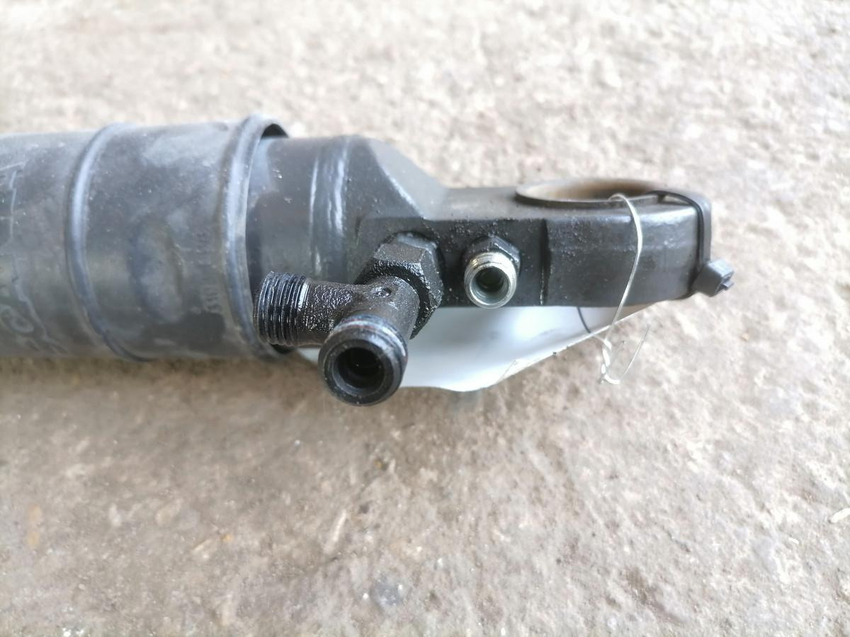 Scania Cab tilting cylinder 2567559 - Suspensión de cabina para Camión: foto 3 Scania Cab tilting cylinder 2567559 - Suspensión de cabina para Camión: foto 3