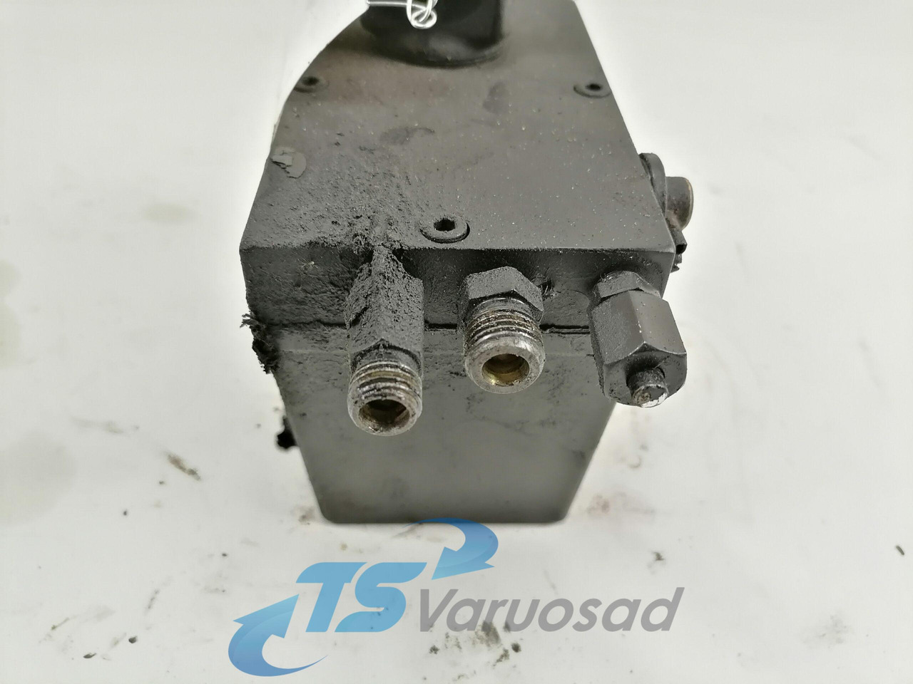 Scania Cab tilting pump 1549741 - Suspensión de cabina para Camión: foto 2 Scania Cab tilting pump 1549741 - Suspensión de cabina para Camión: foto 2