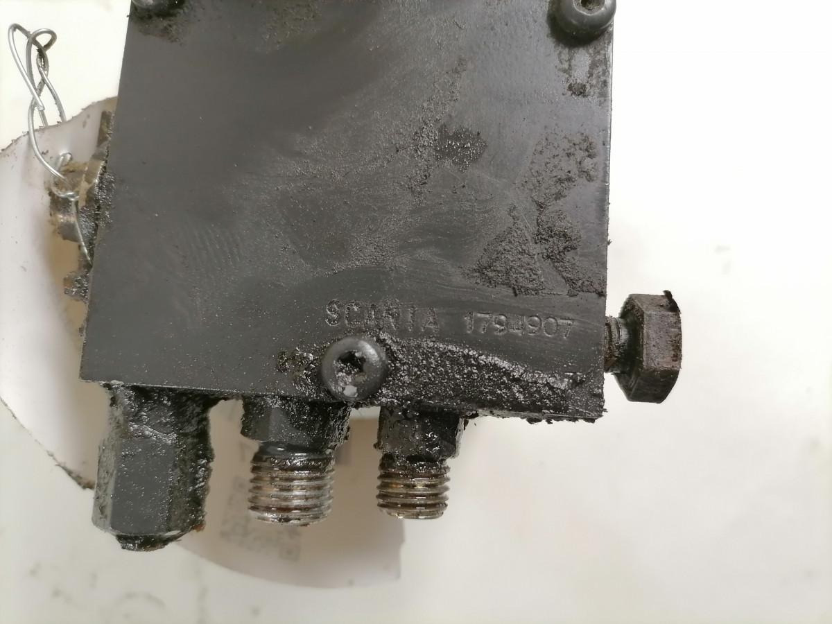 Scania Cab tilting pump 1794907 - Suspensión de cabina para Camión: foto 5 Scania Cab tilting pump 1794907 - Suspensión de cabina para Camión: foto 5