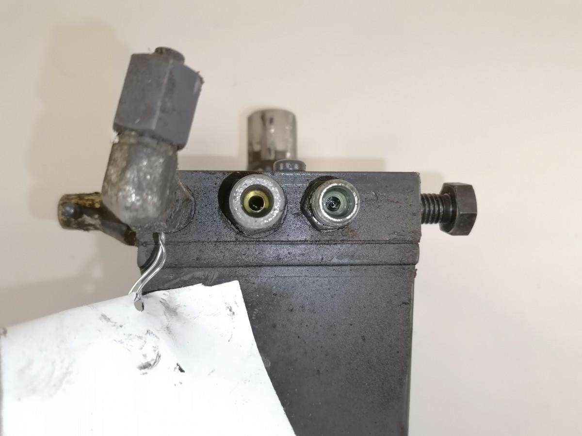 Scania Cab tilting pump 2081520 - Suspensión de cabina para Camión: foto 5 Scania Cab tilting pump 2081520 - Suspensión de cabina para Camión: foto 5