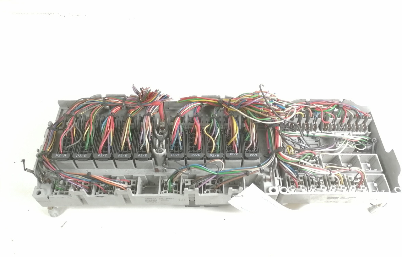 Scania Central electric unit 1398062 - Fusible para Camión: foto 4 Scania Central electric unit 1398062 - Fusible para Camión: foto 4