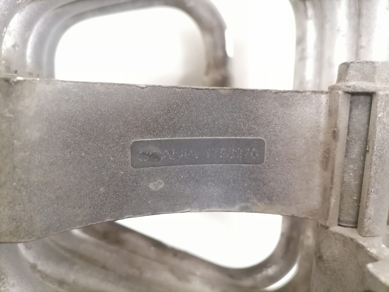 Scania Compressor air pipe 1798270 - Compresor para Camión: foto 3 Scania Compressor air pipe 1798270 - Compresor para Camión: foto 3