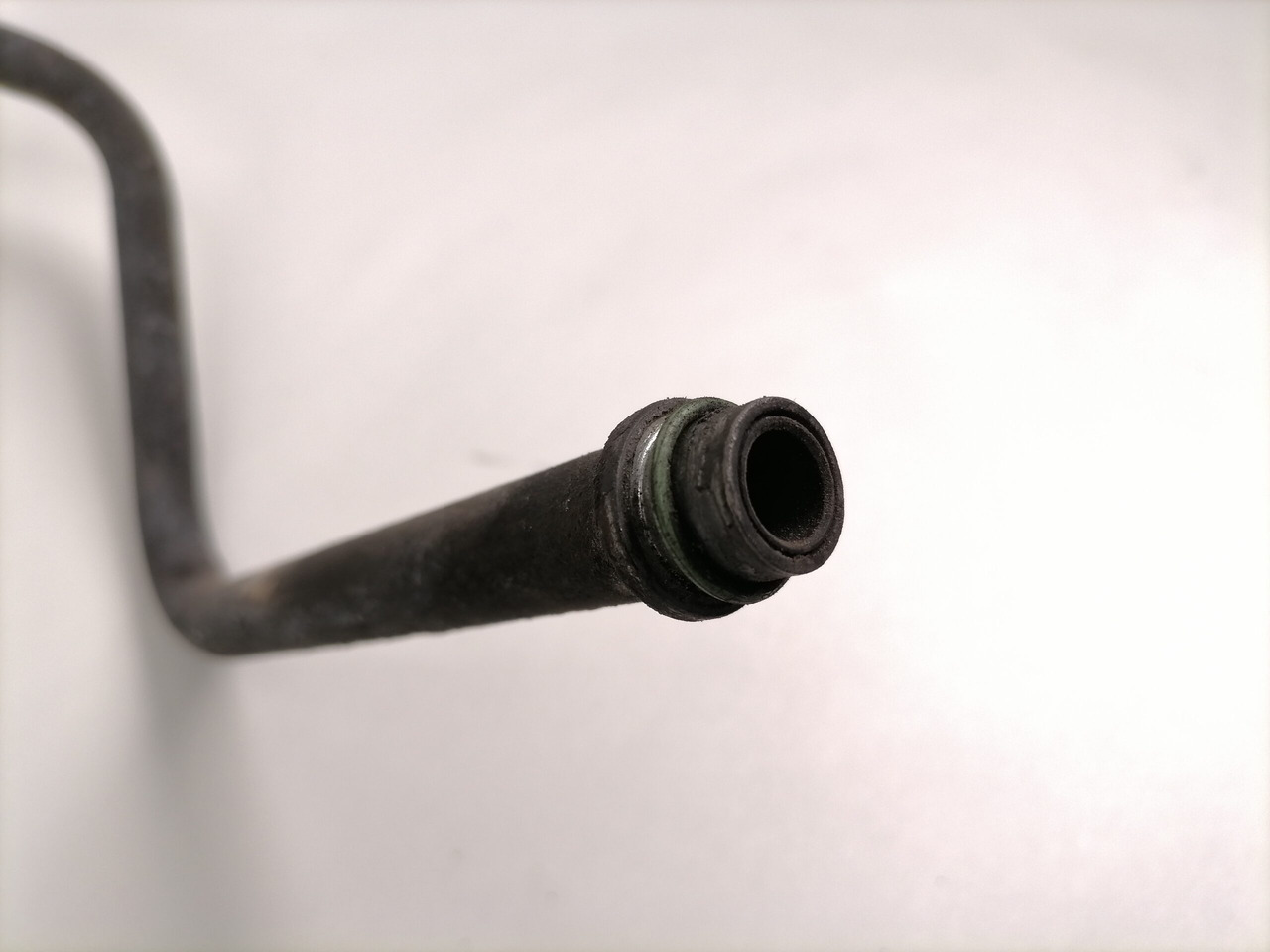 Scania Compressor air pipe 1863947 - Compresor para Camión: foto 3 Scania Compressor air pipe 1863947 - Compresor para Camión: foto 3