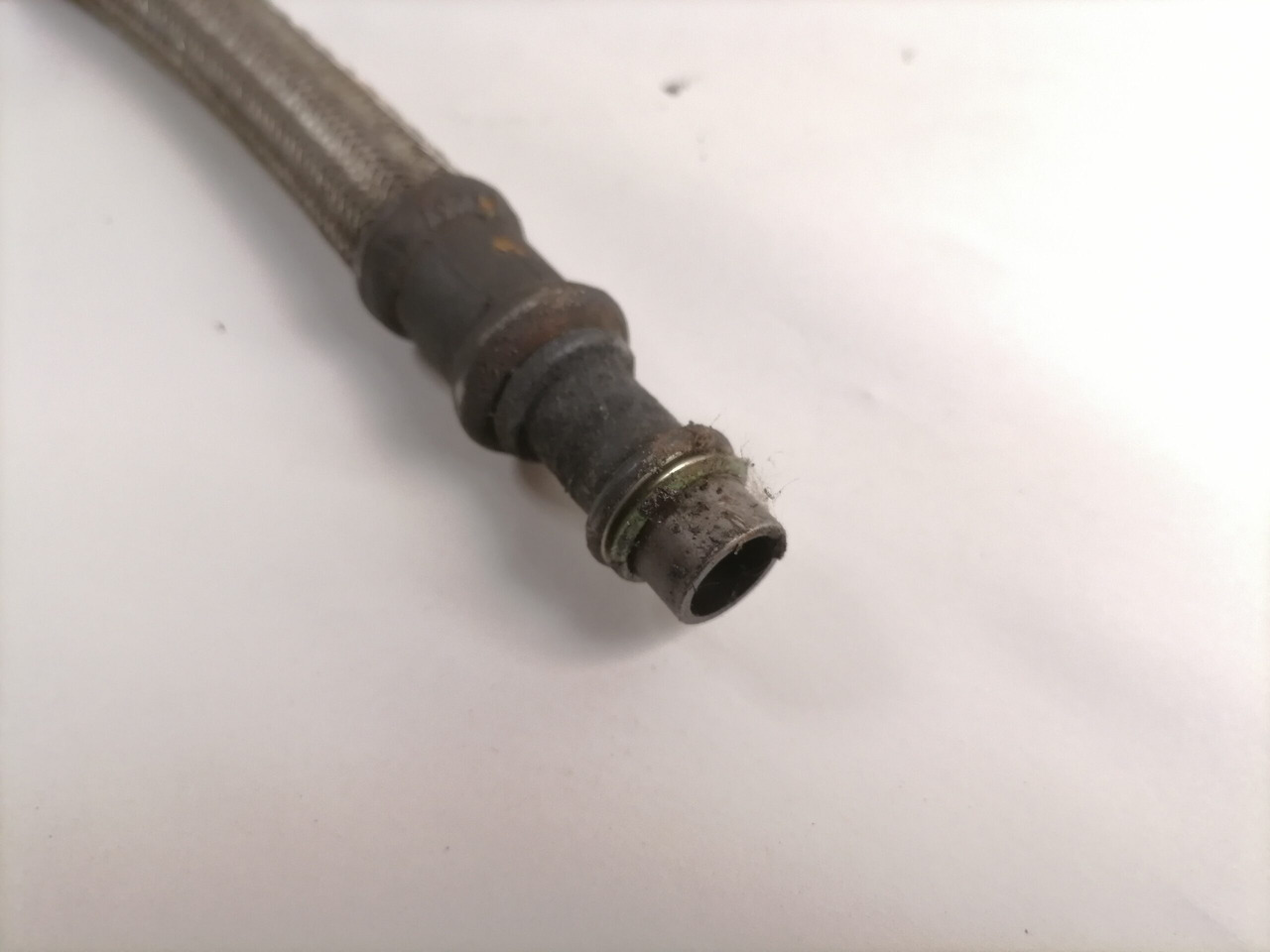 Scania Compressor air pipe 1933079 - Compresor para Camión: foto 3 Scania Compressor air pipe 1933079 - Compresor para Camión: foto 3