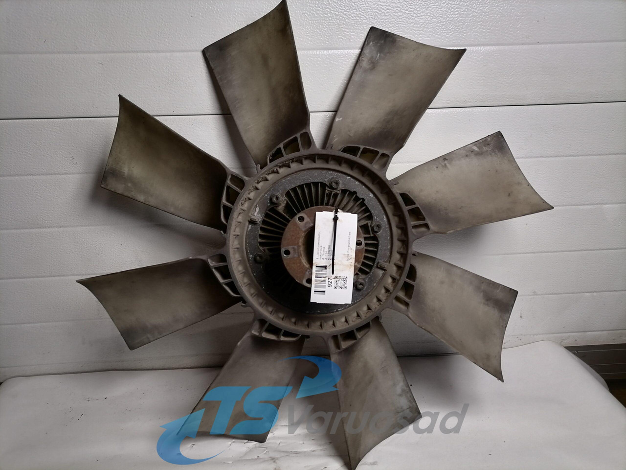 Scania Cooling fan 1392261 - Ventilador para Camión: foto 2 Scania Cooling fan 1392261 - Ventilador para Camión: foto 2
