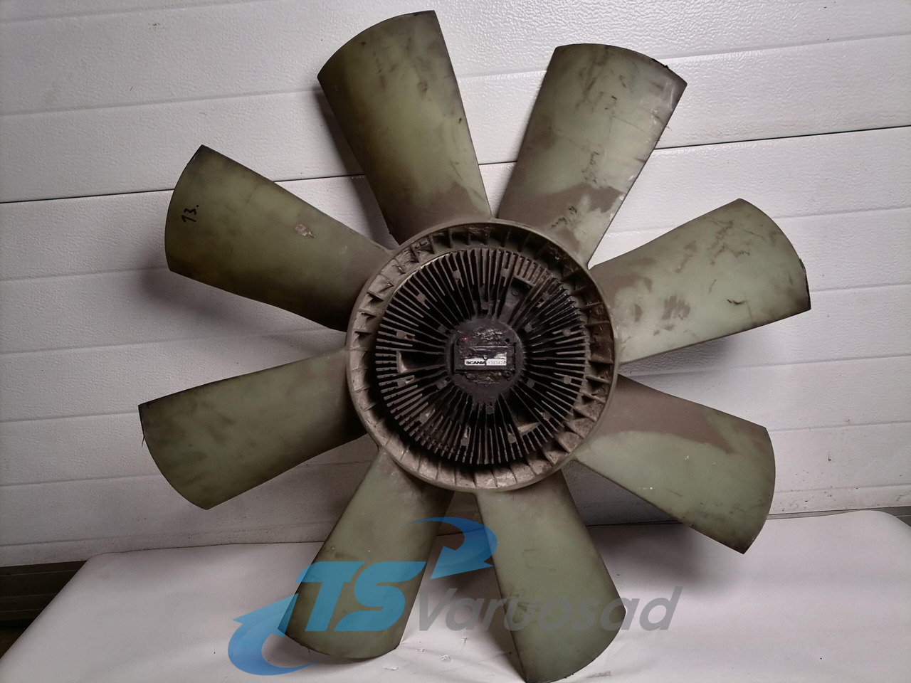 Scania Cooling fan 1393423 - Ventilador para Camión: foto 1 Scania Cooling fan 1393423 - Ventilador para Camión: foto 1
