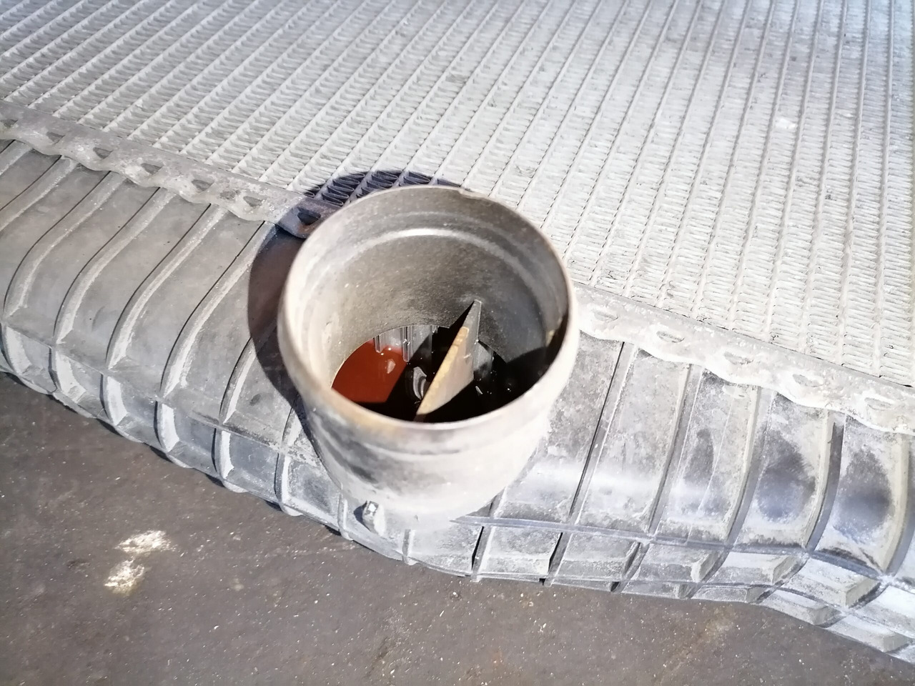 Scania Cooling radiator 1781365 - Radiador para Camión: foto 5 Scania Cooling radiator 1781365 - Radiador para Camión: foto 5