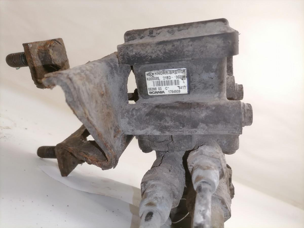 Scania EBS brake valve 1754939 - Válvula de freno para Camión: foto 5 Scania EBS brake valve 1754939 - Válvula de freno para Camión: foto 5