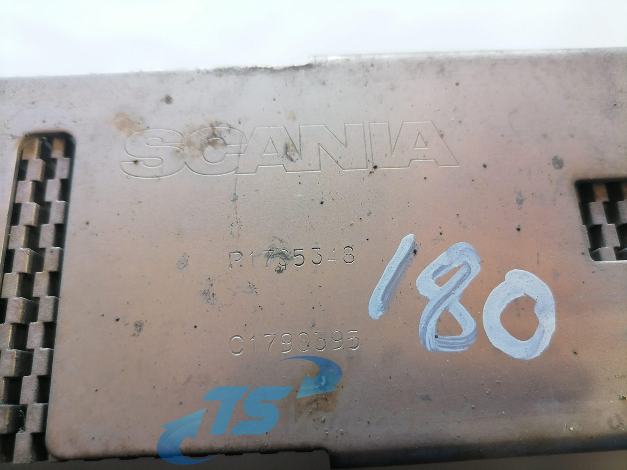 Scania EGR radiator 1785348 - Enfriador EGR para Camión: foto 3 Scania EGR radiator 1785348 - Enfriador EGR para Camión: foto 3