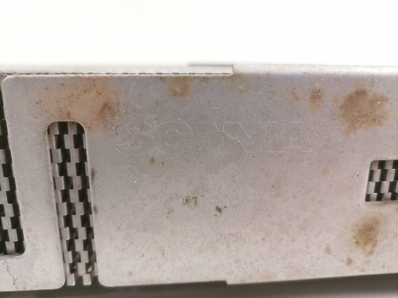 Scania EGR radiator 1785348 - Enfriador EGR para Camión: foto 4 Scania EGR radiator 1785348 - Enfriador EGR para Camión: foto 4
