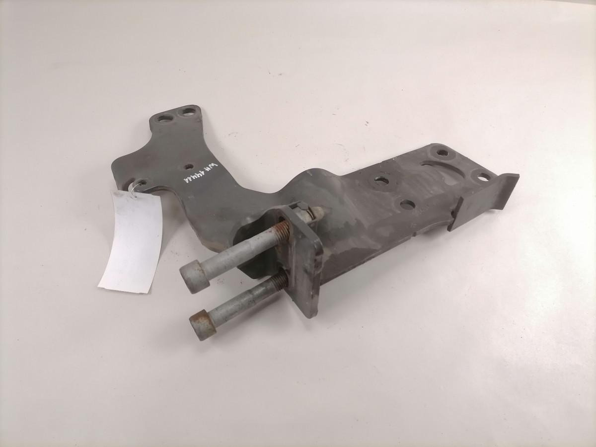 Scania Front bumper carrier 2343464 - Parachoques para Camión: foto 2 Scania Front bumper carrier 2343464 - Parachoques para Camión: foto 2