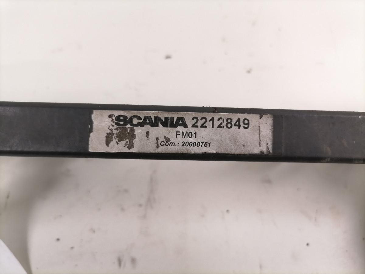 Scania Fuel collector 2212849 - Sistema de combustible para Camión: foto 5 Scania Fuel collector 2212849 - Sistema de combustible para Camión: foto 5