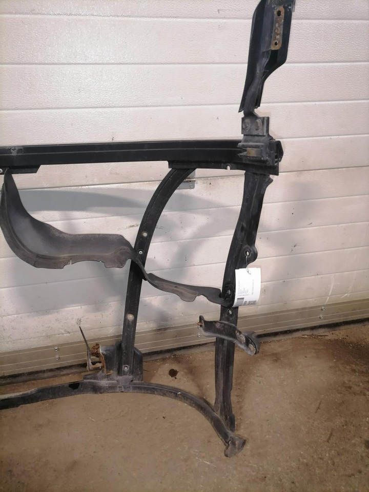 Scania Grille panel 1804628 - Parrilla para Camión: foto 3 Scania Grille panel 1804628 - Parrilla para Camión: foto 3