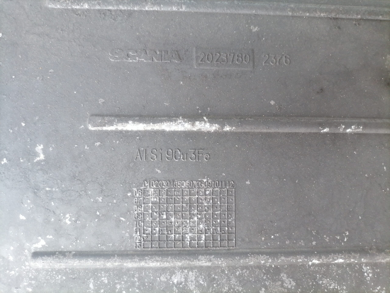 Scania Oil sump 2023780 - Cárter de aceite para Camión: foto 3 Scania Oil sump 2023780 - Cárter de aceite para Camión: foto 3