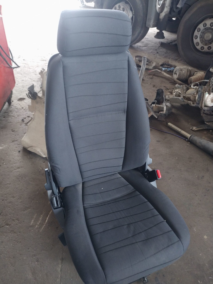 Scania Passenger seat - Asiento para Camión: foto 1 Scania Passenger seat - Asiento para Camión: foto 1