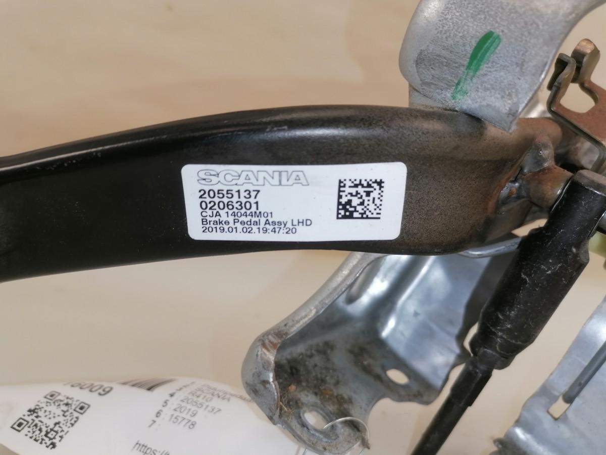 Scania Piduripedaal 2055137 - Sistema de combustible para Camión: foto 4 Scania Piduripedaal 2055137 - Sistema de combustible para Camión: foto 4