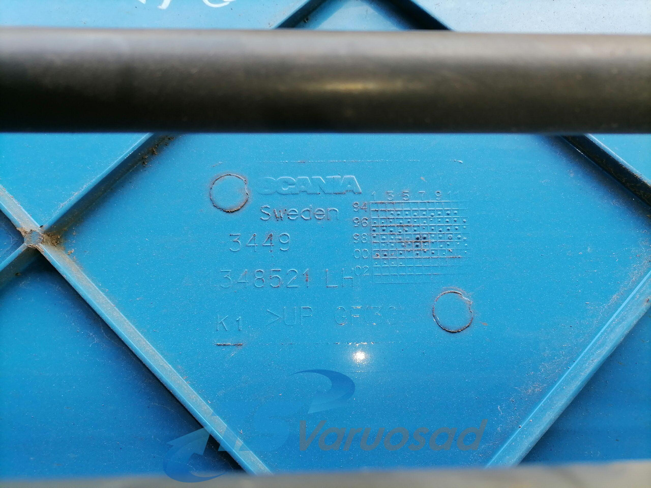 Scania Scania kabiini tuulesuunaja, vasak külg 1348521 - Aerodinámica/ Spoiler para Camión: foto 3 Scania Scania kabiini tuulesuunaja, vasak külg 1348521 - Aerodinámica/ Spoiler para Camión: foto 3