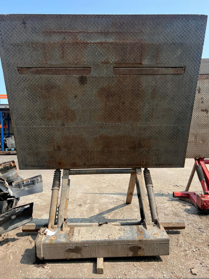 Scania Tagaluuktõstuk, ZEPRO BZ20-152S BZ20152S - Pieza universal para Camión: foto 1 Scania Tagaluuktõstuk, ZEPRO BZ20-152S BZ20152S - Pieza universal para Camión: foto 1