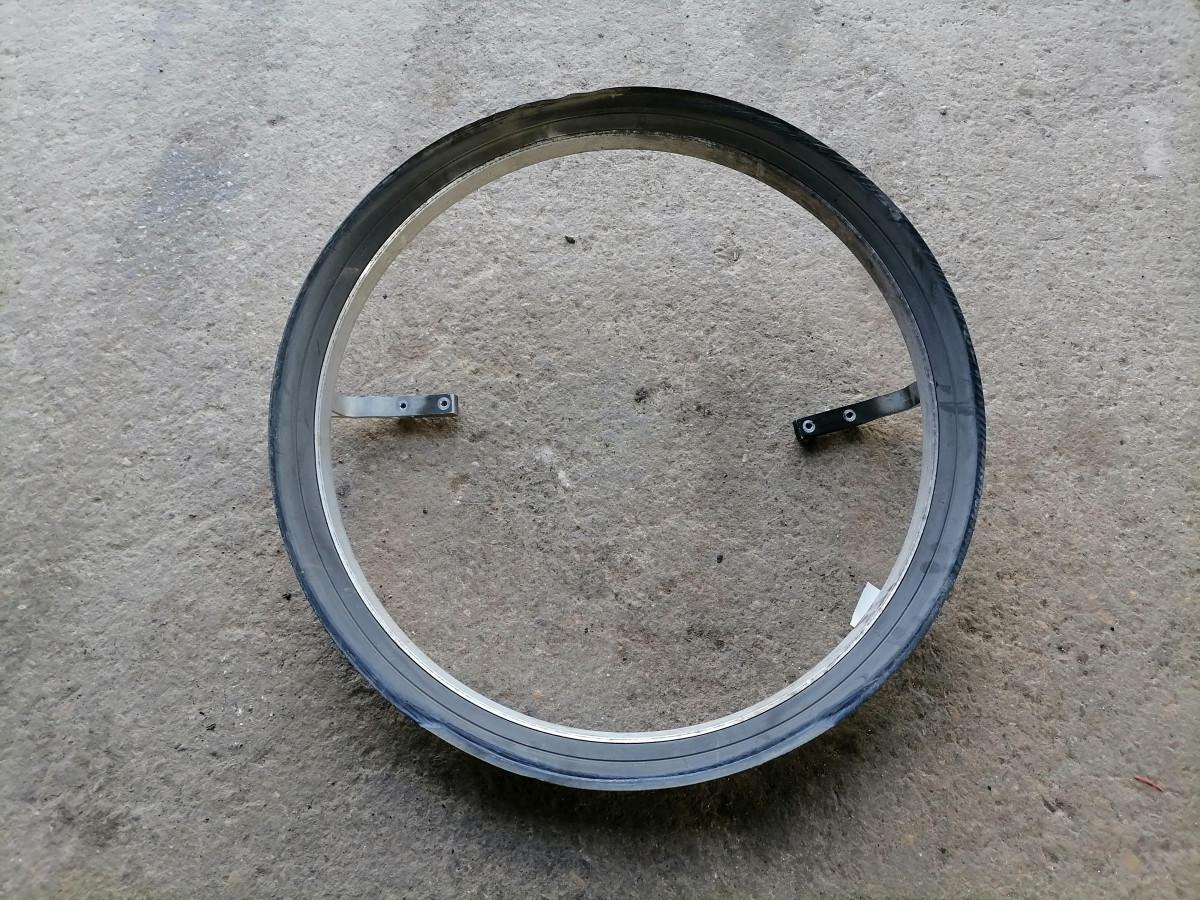 Scania Ventilaatori metallrõngas 2406061 - Radiador para Camión: foto 2 Scania Ventilaatori metallrõngas 2406061 - Radiador para Camión: foto 2