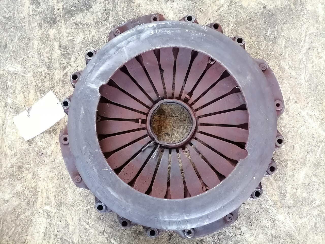 Scania clutch cover 1763155 - Embrague y piezas para Camión: foto 4 Scania clutch cover 1763155 - Embrague y piezas para Camión: foto 4