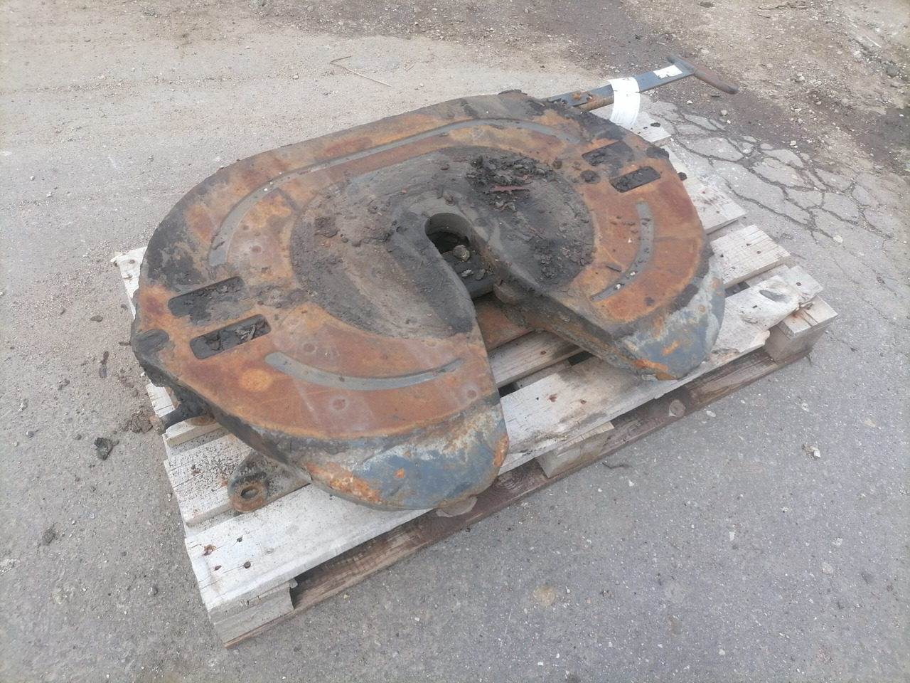 Universaalne Fifht wheel JOST - Quinta rueda para Camión: foto 2 Universaalne Fifht wheel JOST - Quinta rueda para Camión: foto 2