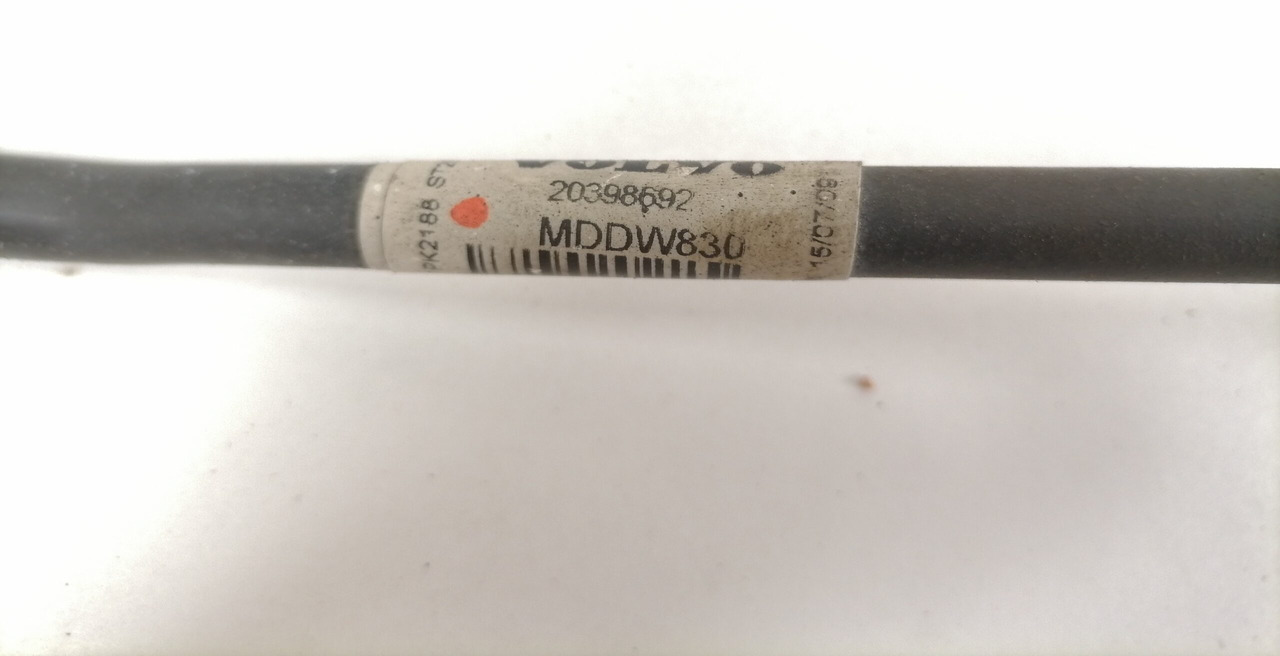 Volvo A/C pipe 20398692 - Calefacción/ Ventilación para Camión: foto 4 Volvo A/C pipe 20398692 - Calefacción/ Ventilación para Camión: foto 4