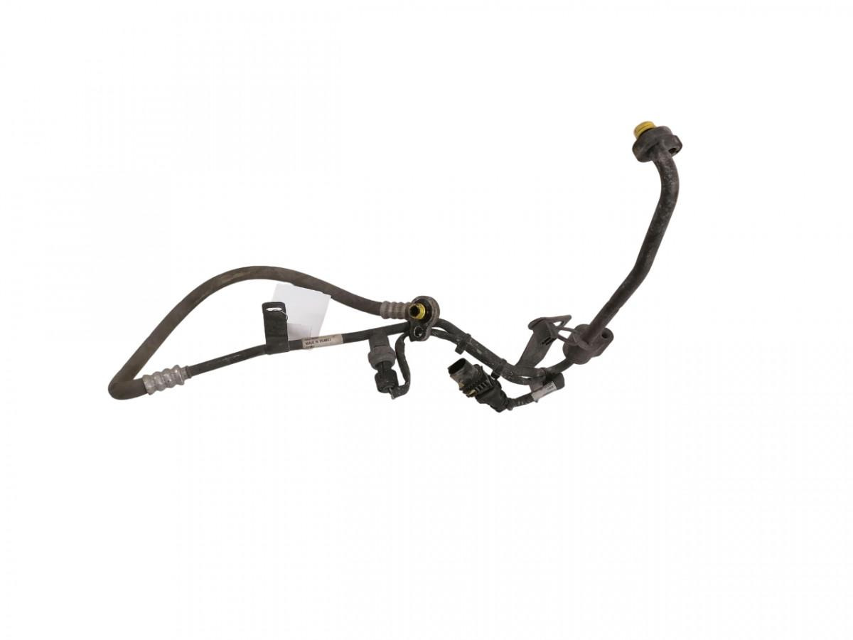 Volvo A/C pipe 84180959 - Calefacción/ Ventilación para Camión: foto 1 Volvo A/C pipe 84180959 - Calefacción/ Ventilación para Camión: foto 1