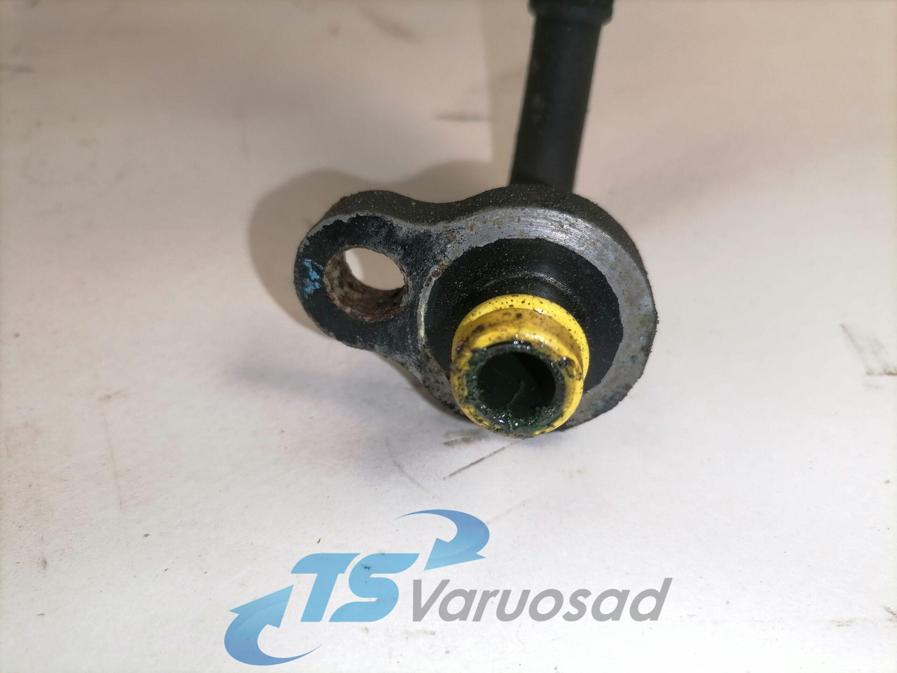 Volvo A/C pipe 84180959 - Calefacción/ Ventilación para Camión: foto 4 Volvo A/C pipe 84180959 - Calefacción/ Ventilación para Camión: foto 4