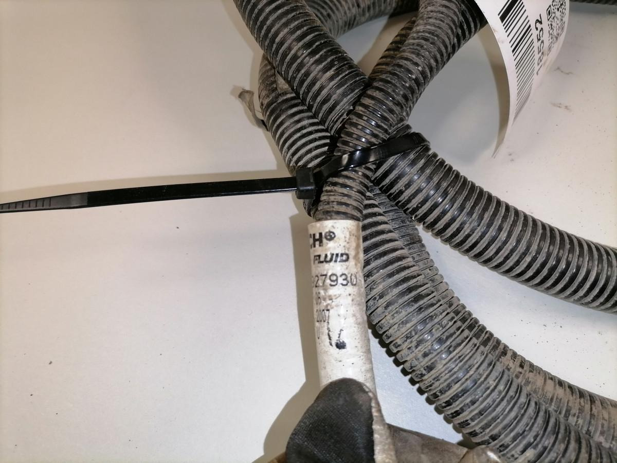 Volvo ADBlue kaabel 20927930 - Sistema de combustible para Camión: foto 4 Volvo ADBlue kaabel 20927930 - Sistema de combustible para Camión: foto 4