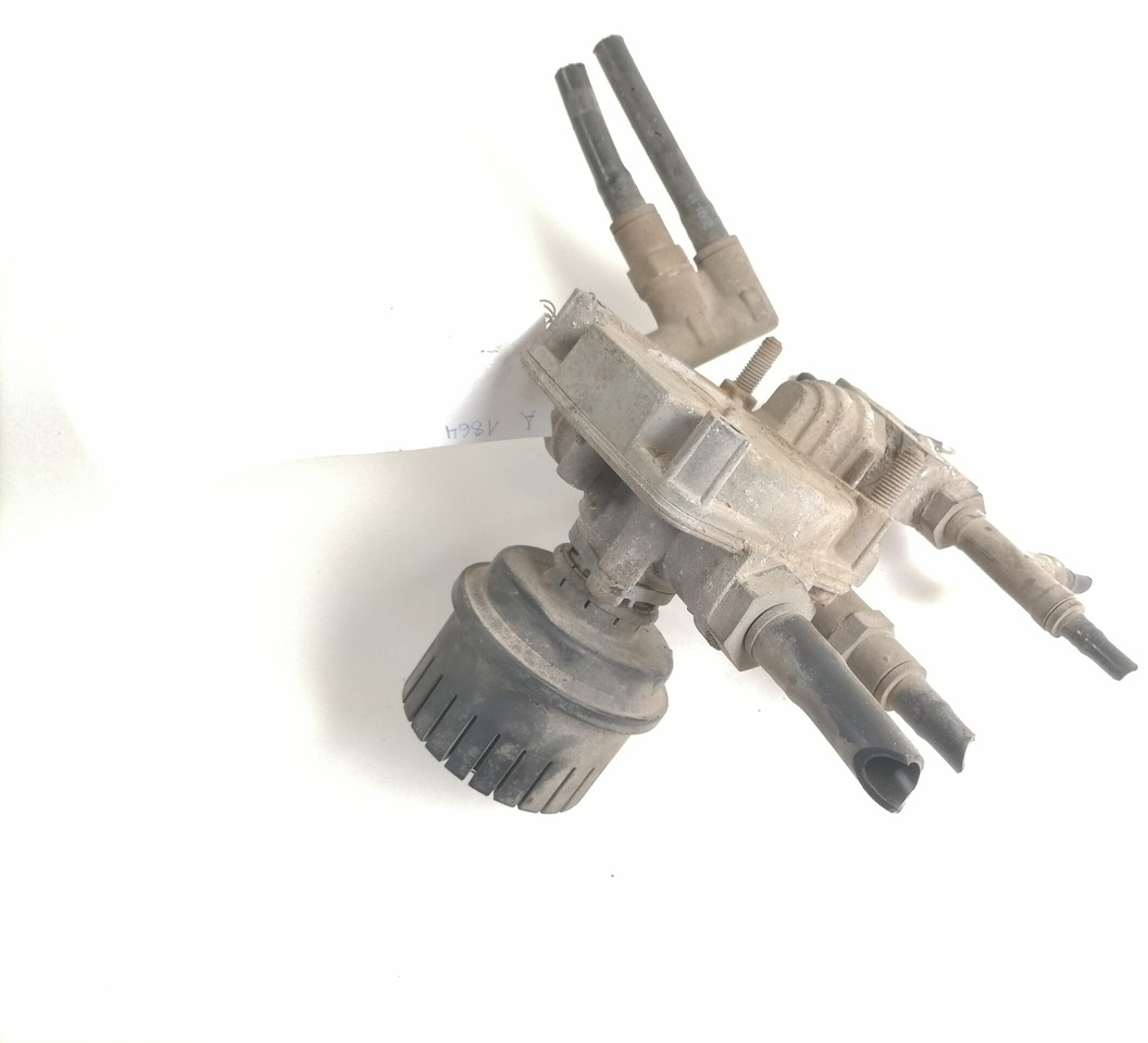 Volvo Air pressure control valve 3173150 - Válvula de freno para Camión: foto 2 Volvo Air pressure control valve 3173150 - Válvula de freno para Camión: foto 2