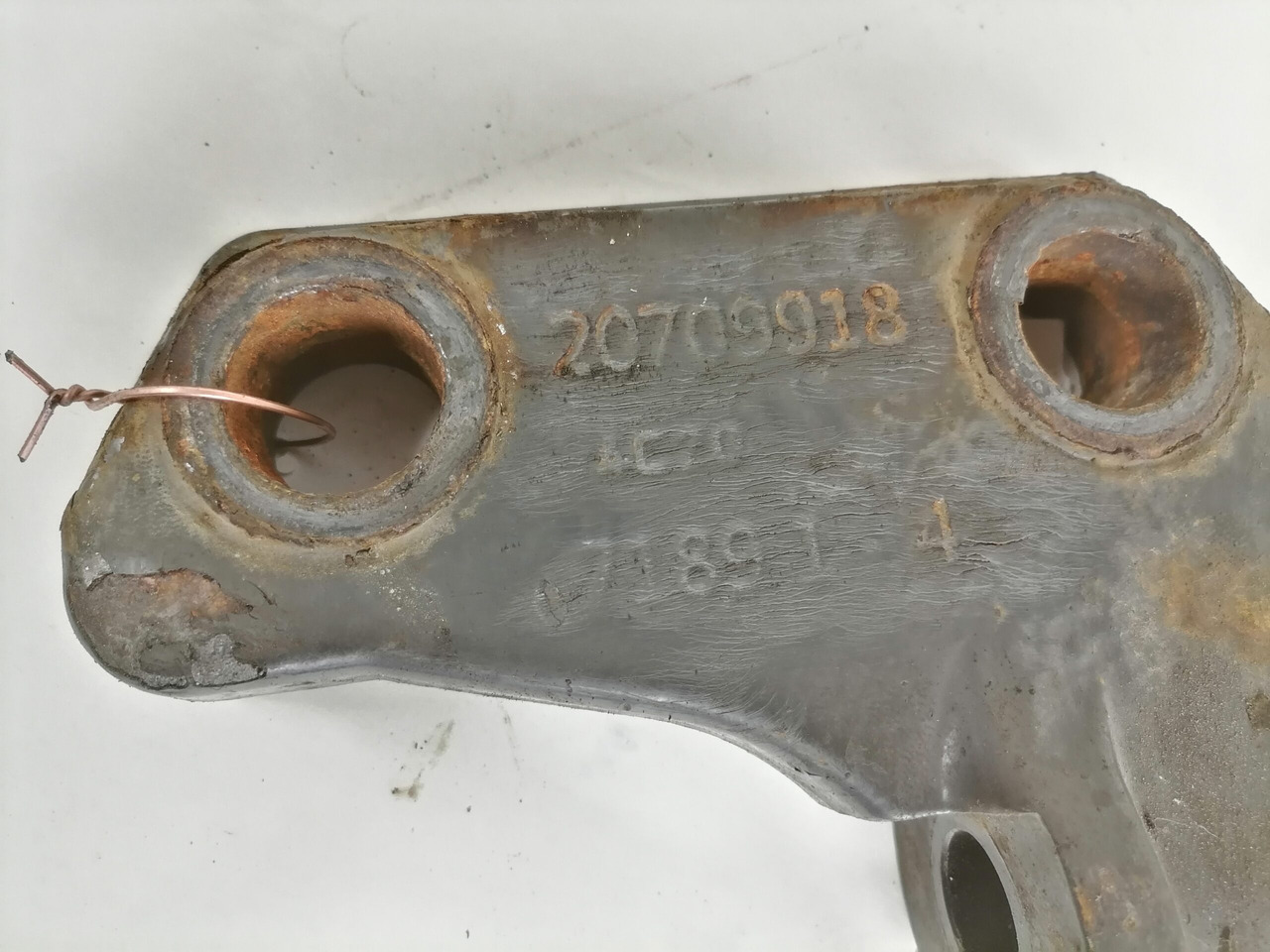 Volvo Bracket 20709918 - Bastidor/ Chasis para Camión: foto 2 Volvo Bracket 20709918 - Bastidor/ Chasis para Camión: foto 2