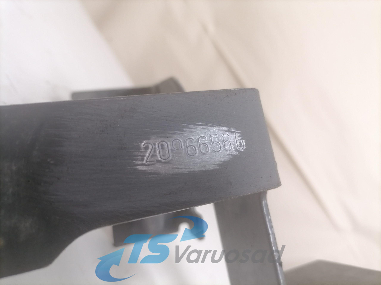 Volvo Bracket 20966566 - Bastidor/ Chasis para Camión: foto 2 Volvo Bracket 20966566 - Bastidor/ Chasis para Camión: foto 2