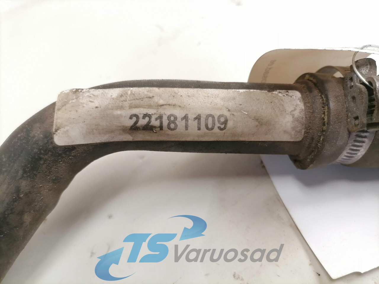 Volvo Compressor air pipe 22181109 - Compresor para Camión: foto 3 Volvo Compressor air pipe 22181109 - Compresor para Camión: foto 3