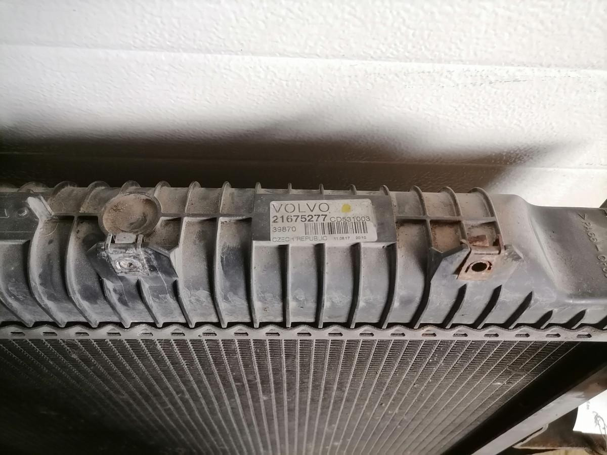 Volvo Cooling radiator 21675277 - Radiador para Camión: foto 4 Volvo Cooling radiator 21675277 - Radiador para Camión: foto 4
