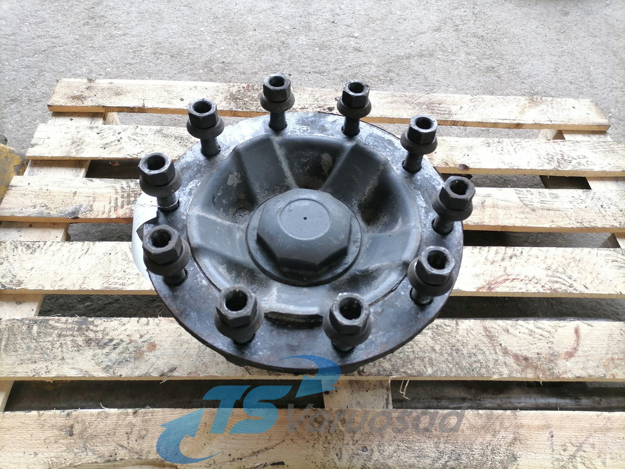 Volvo First wheel hub 21116569 - Cubo para Camión: foto 1 Volvo First wheel hub 21116569 - Cubo para Camión: foto 1