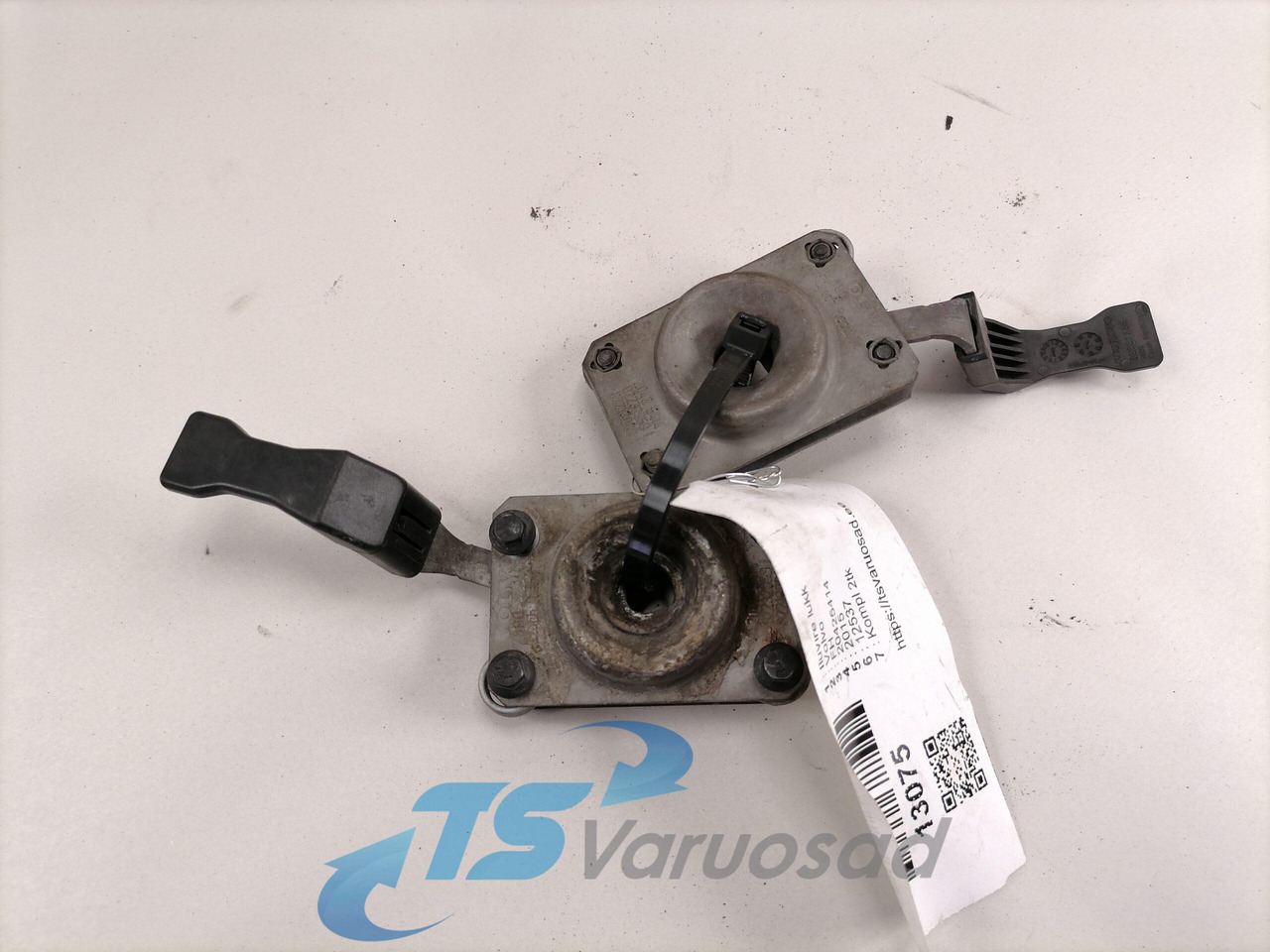 Volvo Iluvõre lukk 20425414 - Parrilla para Camión: foto 2 Volvo Iluvõre lukk 20425414 - Parrilla para Camión: foto 2