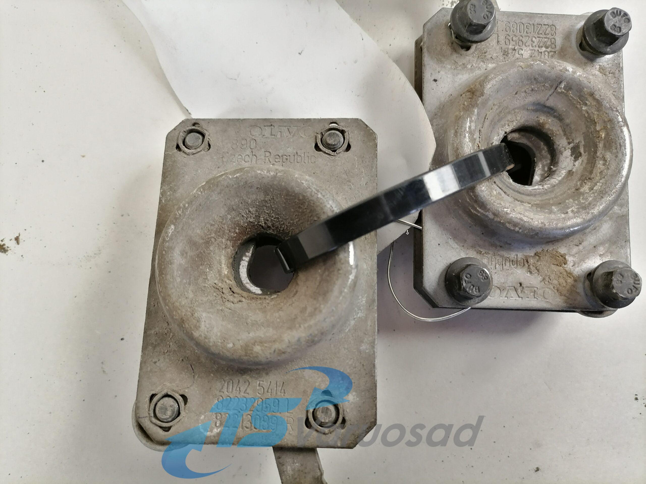 Volvo Iluvõre lukk 20425414 - Parrilla para Camión: foto 3 Volvo Iluvõre lukk 20425414 - Parrilla para Camión: foto 3