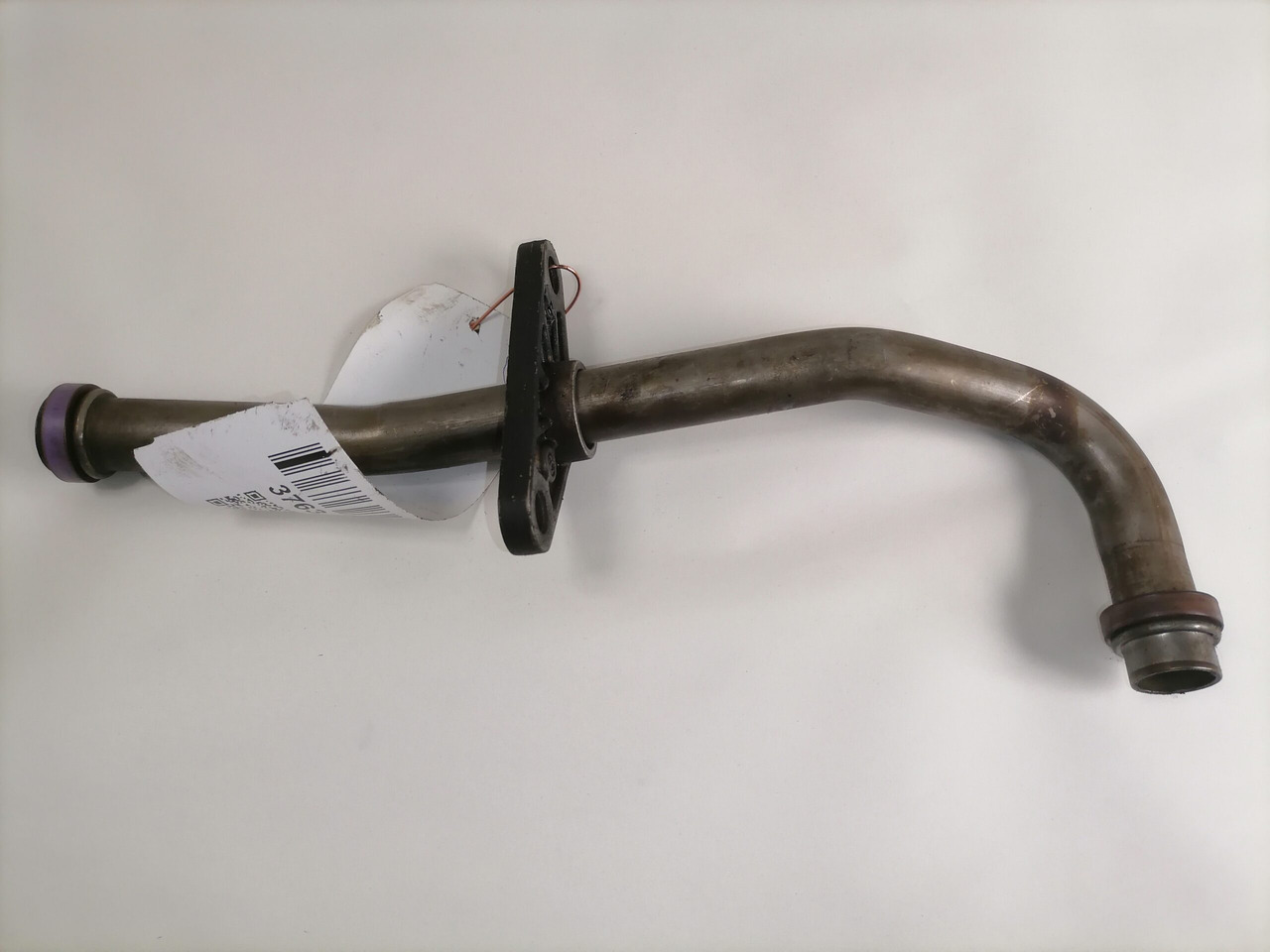 Volvo Oil pump pipe 21599113 - Bomba de aceite para Camión: foto 2 Volvo Oil pump pipe 21599113 - Bomba de aceite para Camión: foto 2