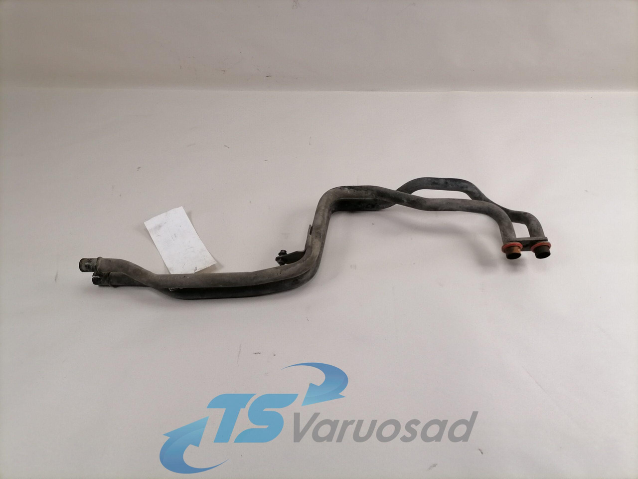 Volvo Salongisoojendus torud 82819703 - Calefacción/ Ventilación para Camión: foto 1 Volvo Salongisoojendus torud 82819703 - Calefacción/ Ventilación para Camión: foto 1