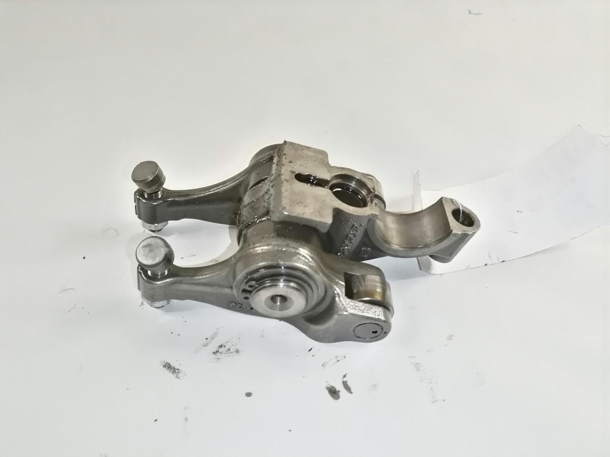 Volvo Set of rockers with shaft 21796360 - Pieza universal para Camión: foto 3 Volvo Set of rockers with shaft 21796360 - Pieza universal para Camión: foto 3