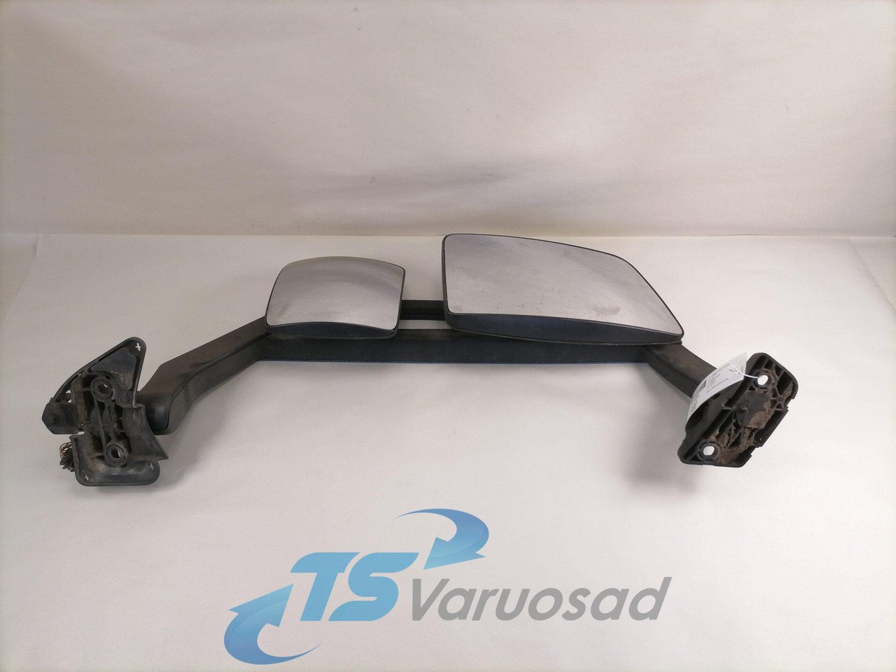 Volvo Side mirror 82943538 - Espejo retrovisor para Camión: foto 4 Volvo Side mirror 82943538 - Espejo retrovisor para Camión: foto 4