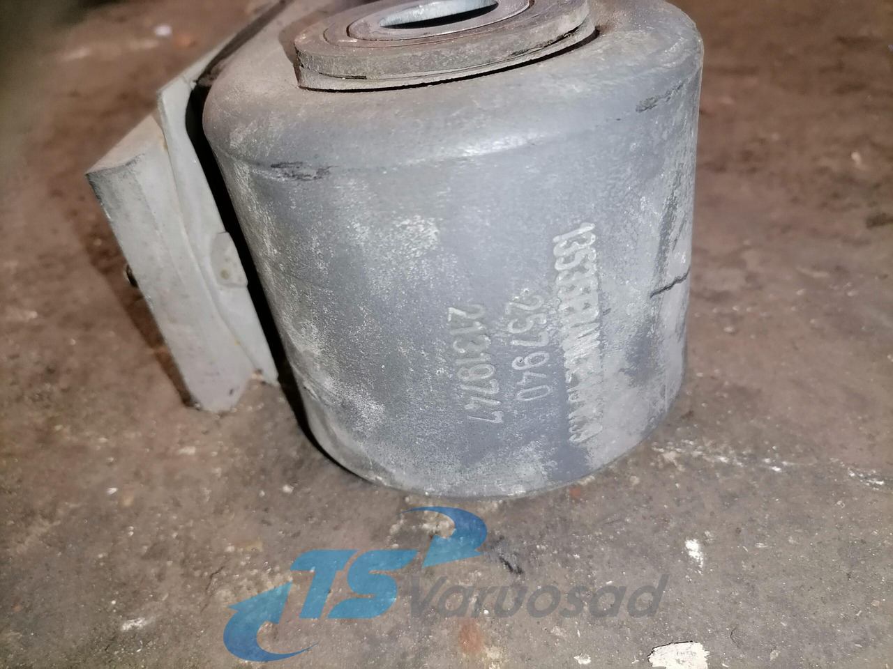 Volvo Spring 257940 - Suspensión de ballestas para Camión: foto 4 Volvo Spring 257940 - Suspensión de ballestas para Camión: foto 4