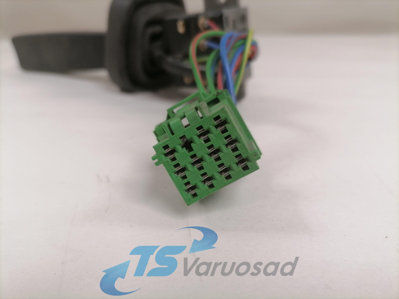 Volvo Switch, wipers 20553738 - Sistema eléctrico para Camión: foto 3 Volvo Switch, wipers 20553738 - Sistema eléctrico para Camión: foto 3